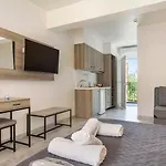 Ξενοδοχείο με διαμερίσματα Blue Star 4*