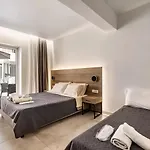 Ξενοδοχείο με διαμερίσματα Blue Star 4*