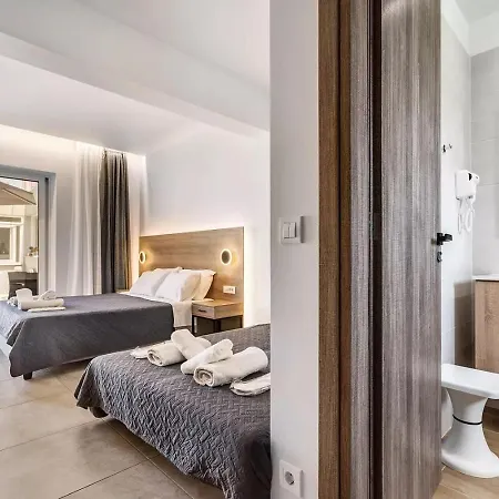 Blue Star Aparthotel 4*